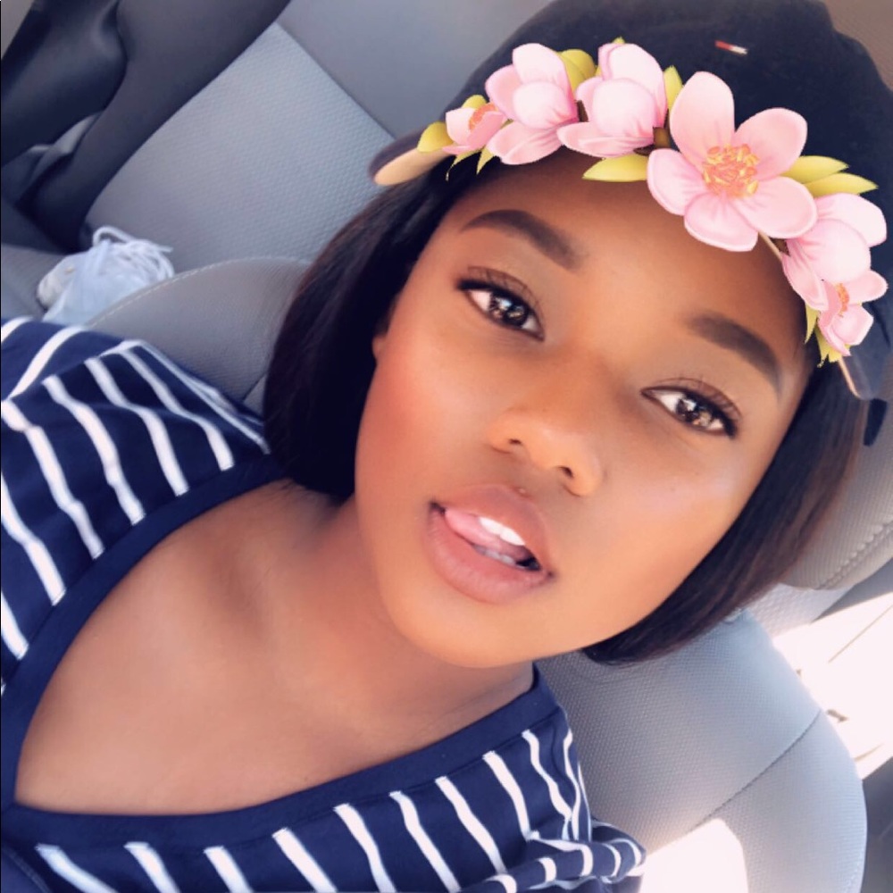 Meet your Posher, Jenequa